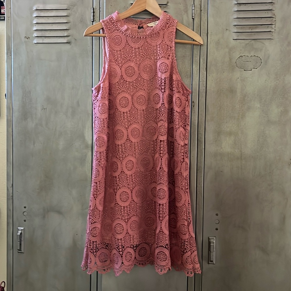 Lace style dress